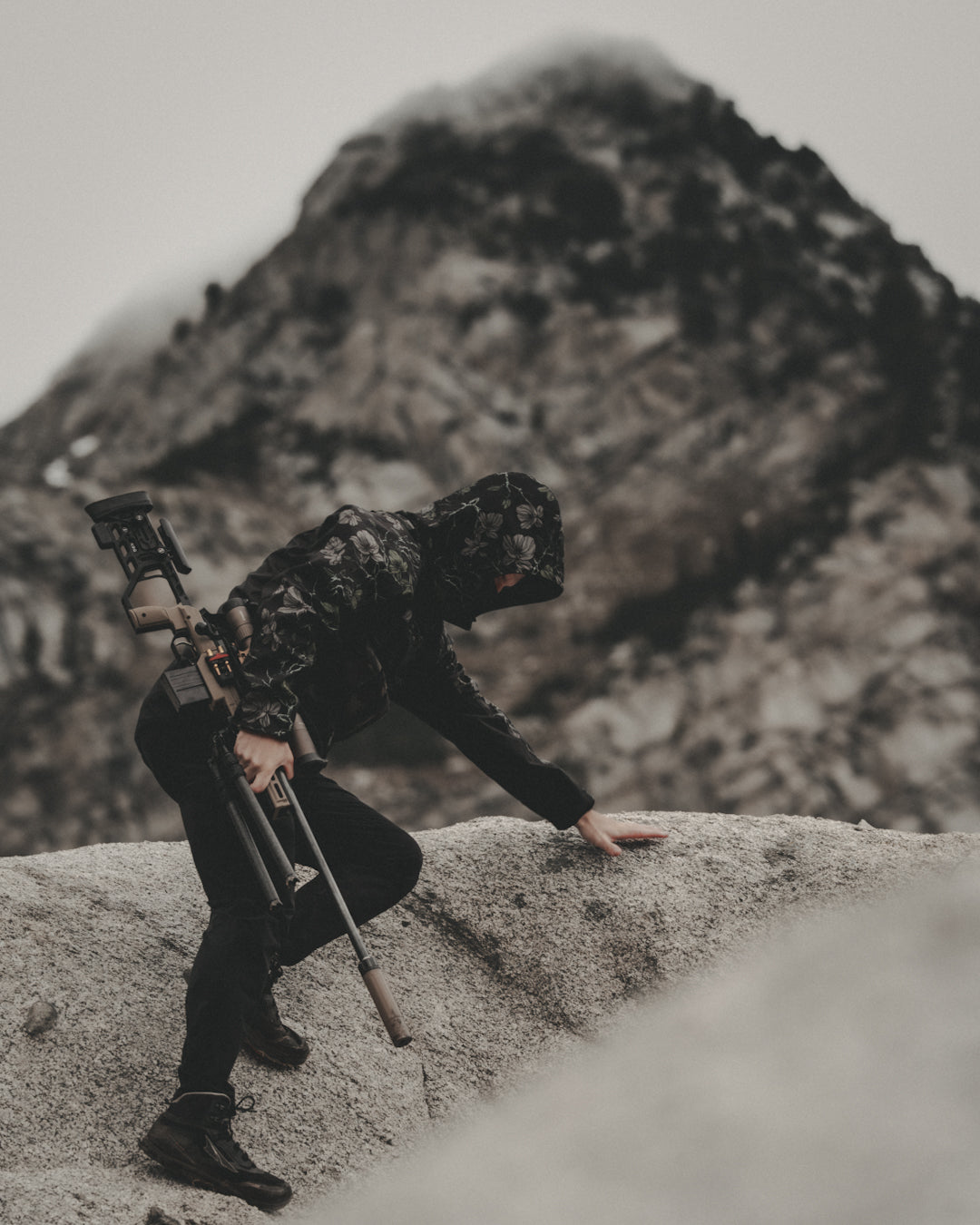 Gen. II Element Windbreaker - Midnight Magnolia